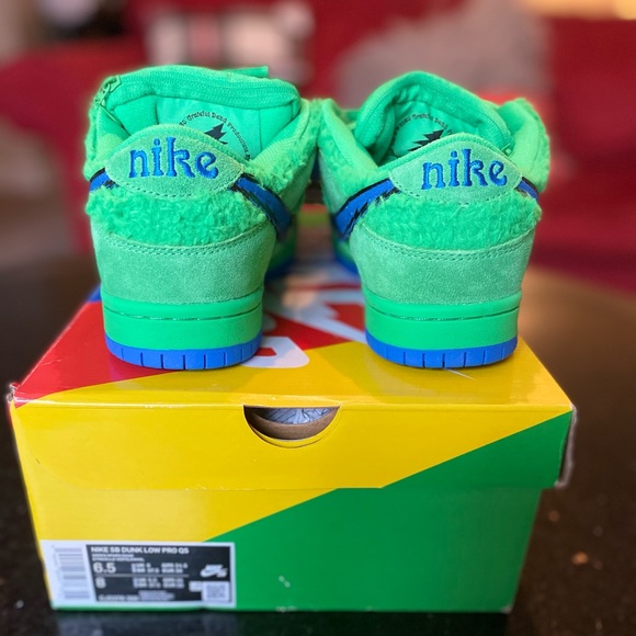 Nike SB Dunk x Grateful Dead Green Bear sz.6.5 main image 2